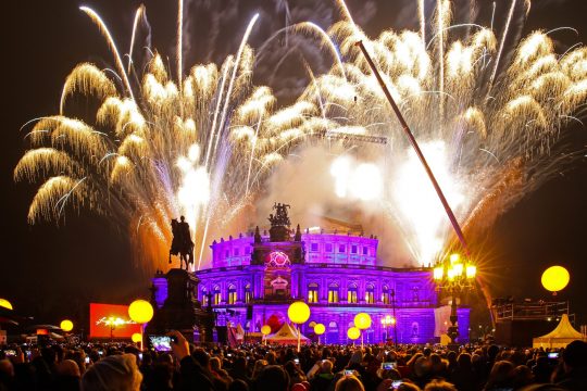 Semperopernball 2018 Dresden Feuerwerk 26.01.2018
Dresden
Semperopernball 2018 Dresden Feuerwerk
Semperoper
Foto - Thomas Türpe